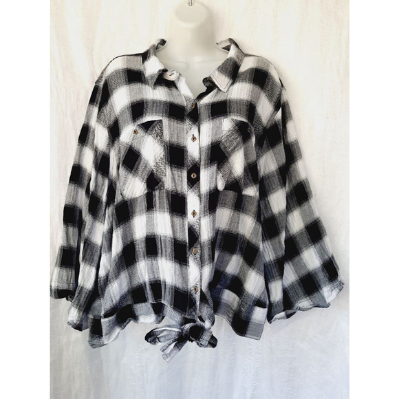 Cato Tops - Women's Cato Black and White Plaid cropped Flannel Shirt Size 22W